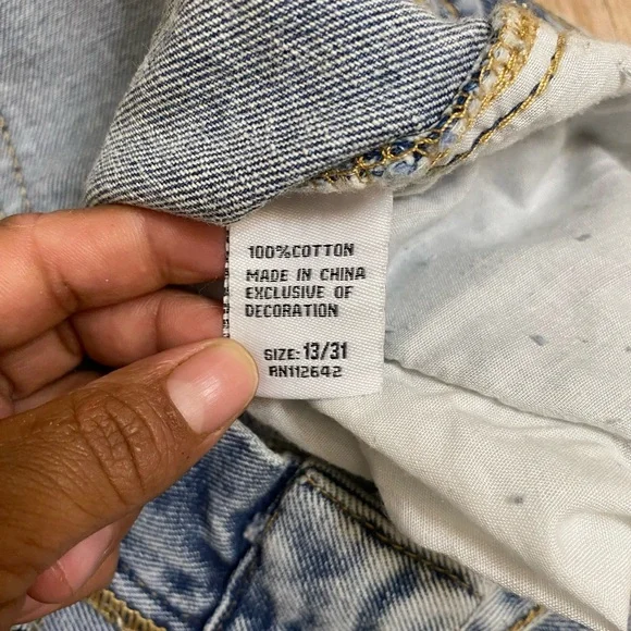 Light Blue Wide Leg Jeans with Cross Appliqué - Picture 6 of 6